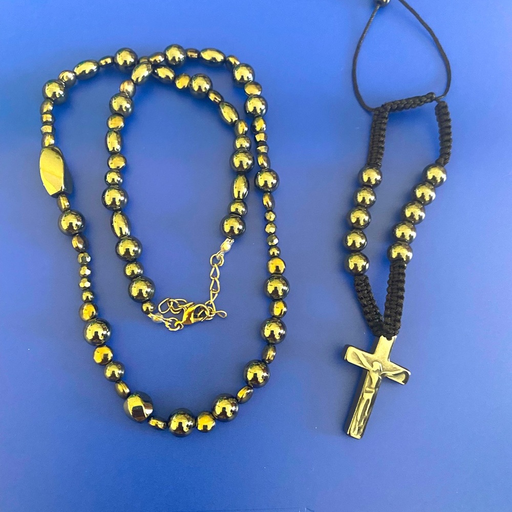 Hematite necklace and bracelet good condition